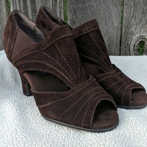 Women's aerosoles heels size 7